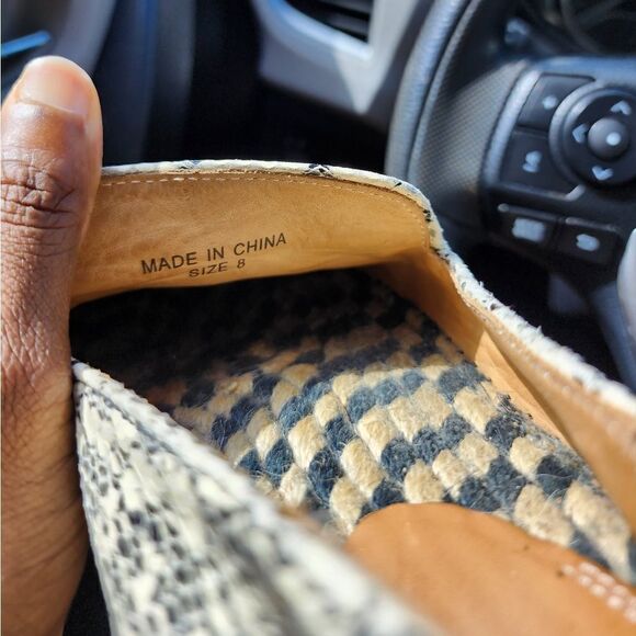 Bill Blass  - Picture 6 of 16